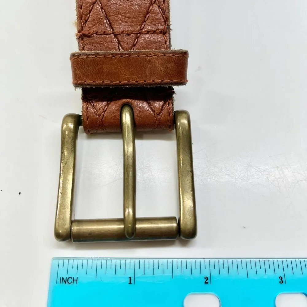 Vtg Tan Brown Leather Belt Mens Womens Size 32 S Quilted Brass Distressed Taiwan